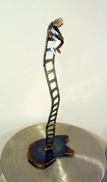 kenkinetic9028013.jpg